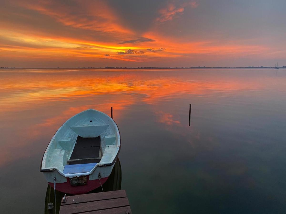 Ferienhaeuser Boddenstrand Wiek auf Rügen Buitenkant foto