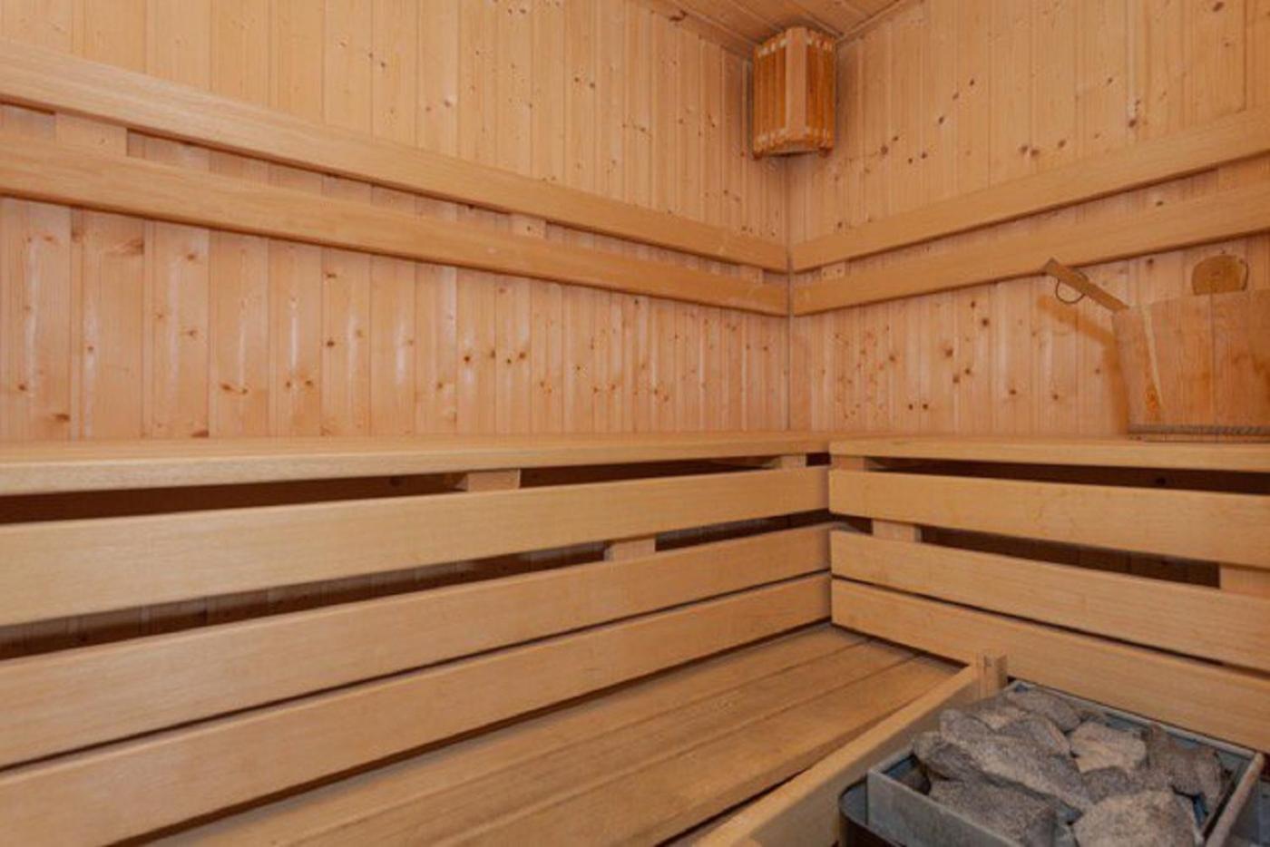 Ferienhaeuser Boddenstrand Wiek auf Rügen Buitenkant foto